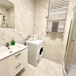 A21 Near Airport Chopin By Real Apartament